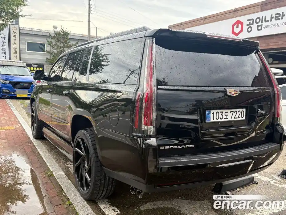 Cadillac Escalade 2016 6.2 гидро в Москве № 1771752, фото 3