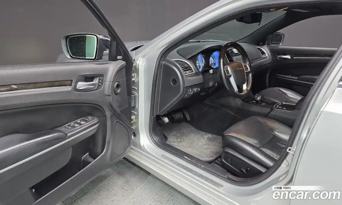 Chrysler 300C 2012 3.6 гидро в Москве № 1772927, фото 10