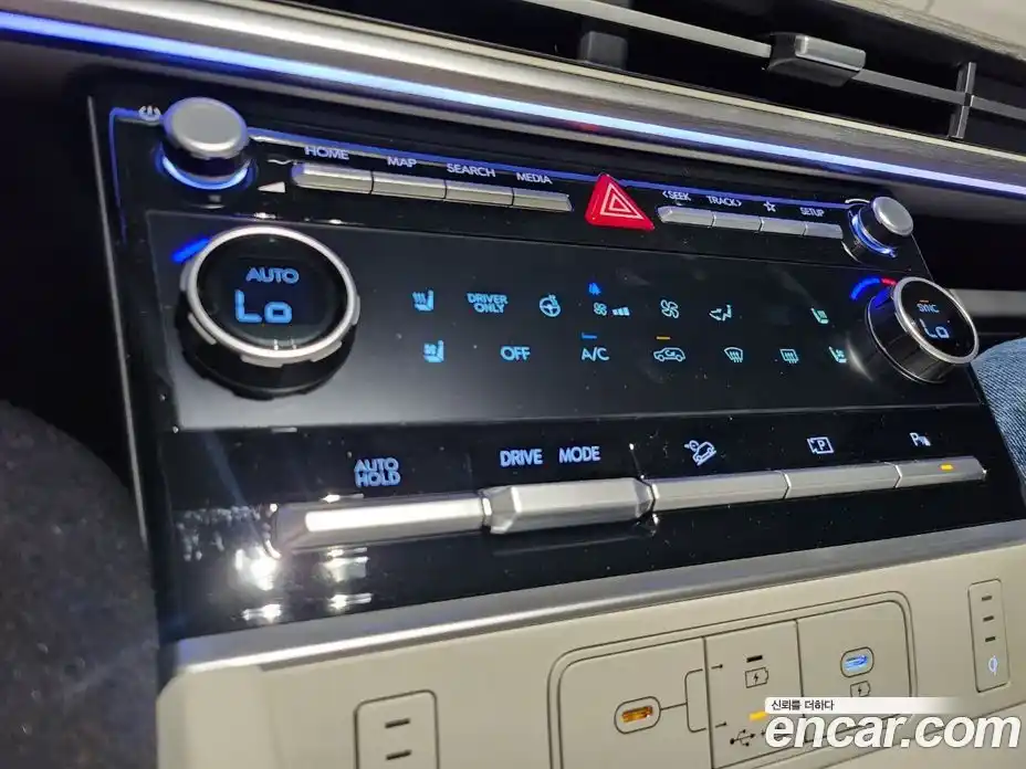Hyundai Santa Fe 2025 1.6 гидро в Москве № 1856, фото 14