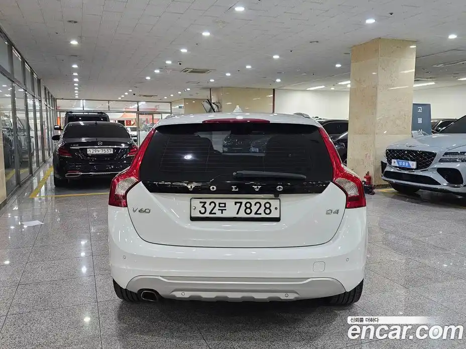 Volvo V60 2013 2.0 гидро в Москве № 195994, фото 4