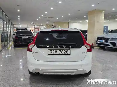 Volvo V60 2013 2.0 гидро в Москве № 195994, миниатюра 4
