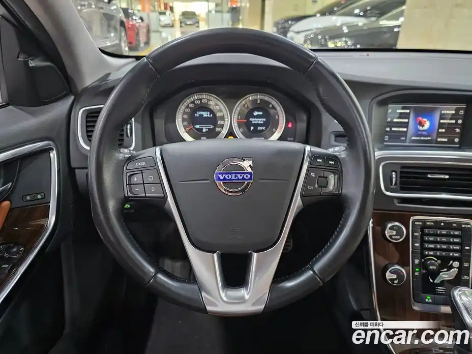 Volvo V60 2013 2.0 гидро в Москве № 195994, фото 6