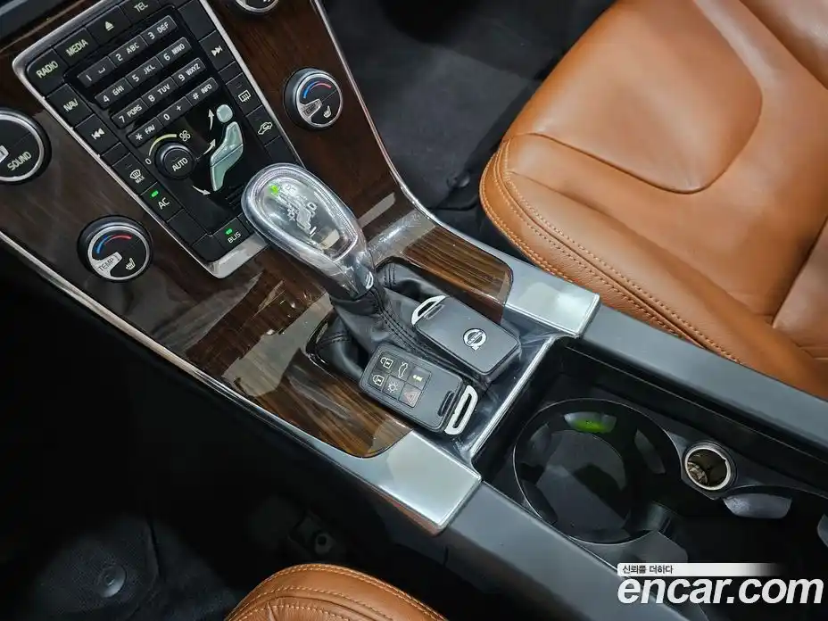 Volvo V60 2013 2.0 гидро в Москве № 195994, фото 9
