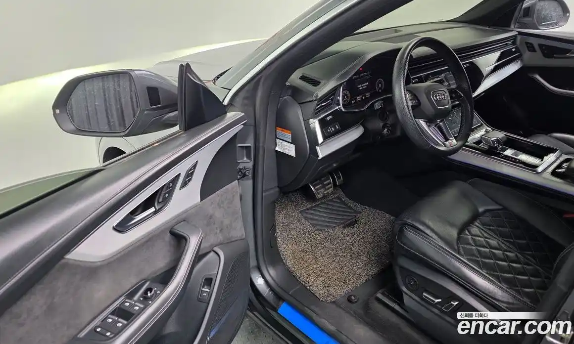 Audi Q8 2021 3.0 гидро в Москве № 196323, фото 13