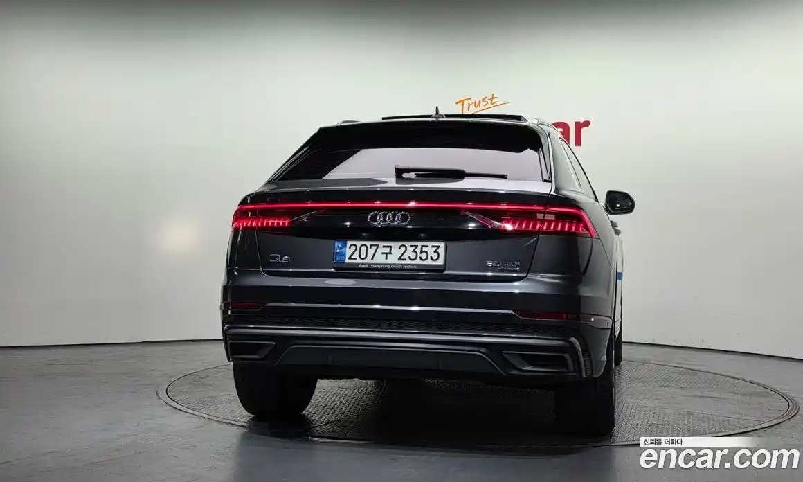 Audi Q8 2021 3.0 гидро в Москве № 196323, фото 4