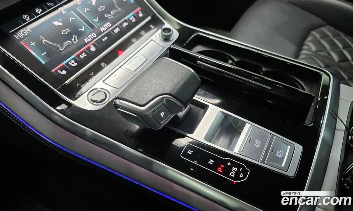 Audi Q8 2021 3.0 гидро в Москве № 196323, фото 9