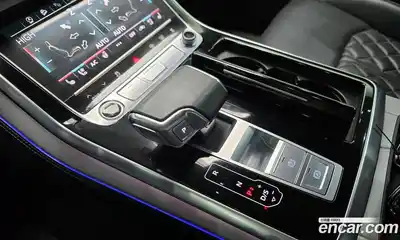 Audi Q8 2021 3.0 гидро в Москве № 196323, миниатюра 9