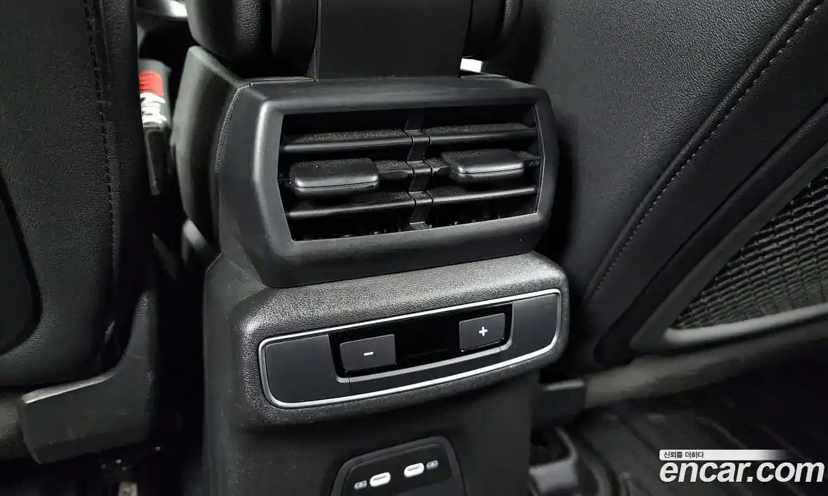 Audi Q4 e-tron 2022 0.2 гидро в Москве № 204972, фото 19