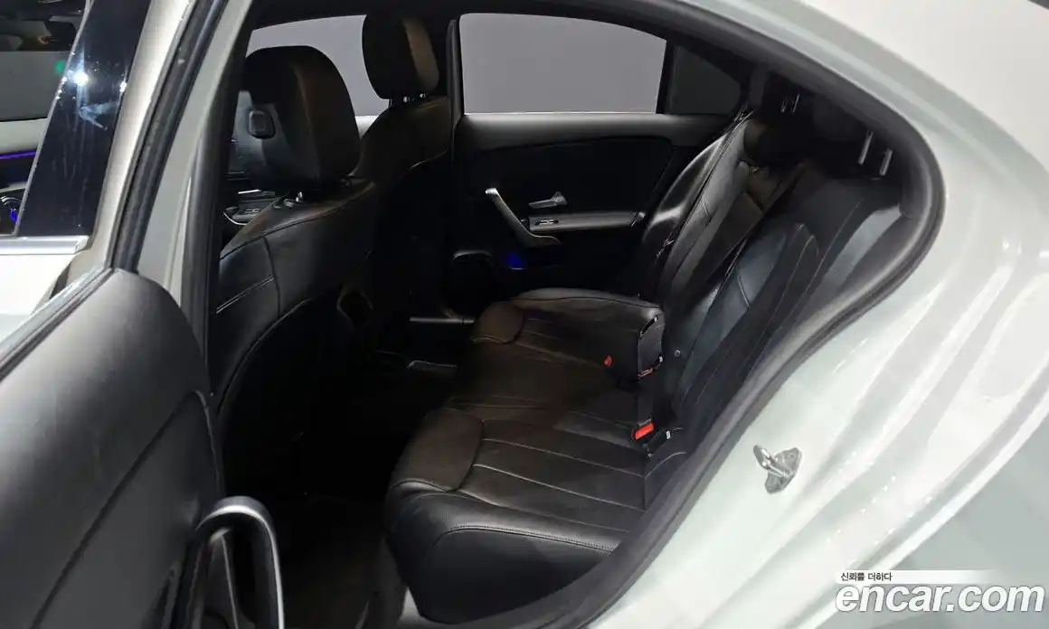 Mercedes-Benz A-Class 2022 2.0 гидро в Москве № 205774, фото 13