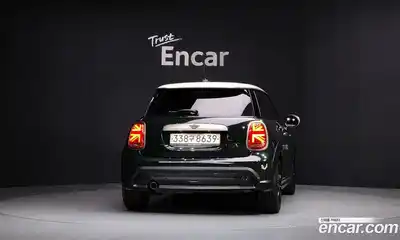 Mini Cooper 2022 1.5 гидро в Москве № 214325, миниатюра 4