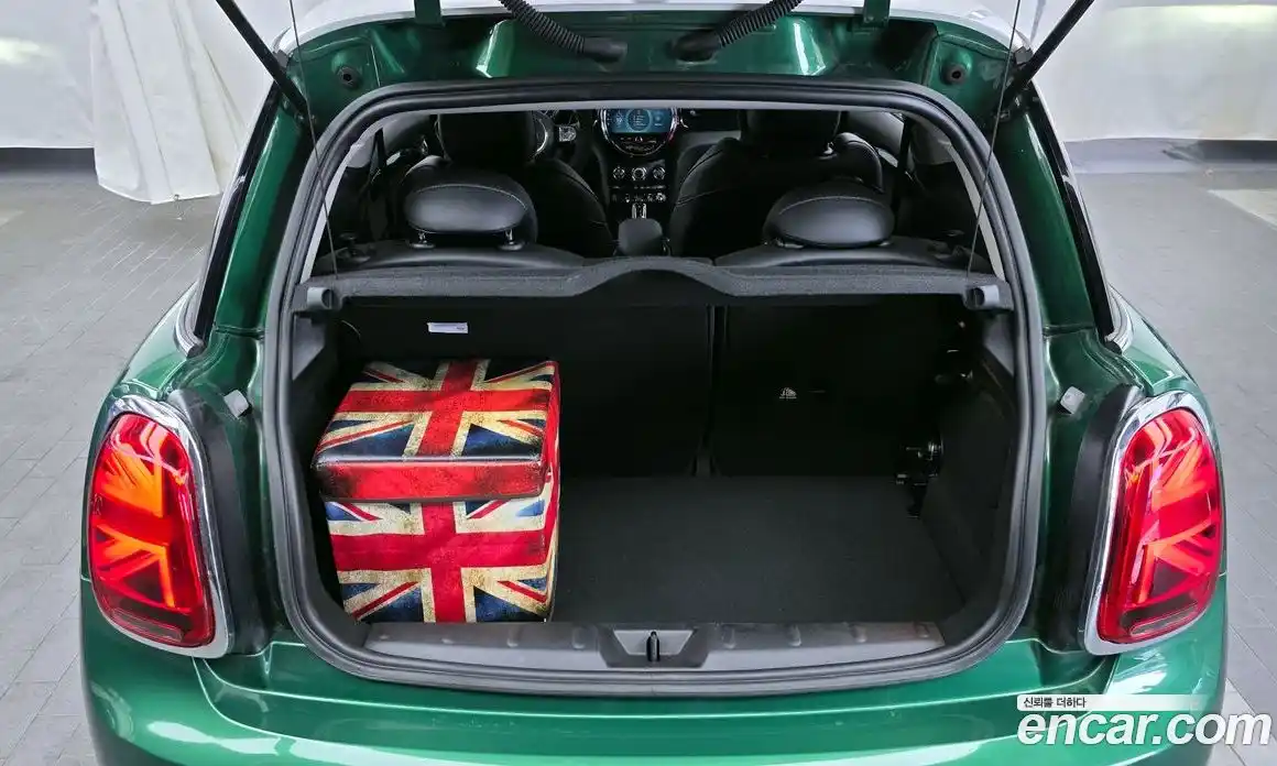 Mini Cooper 2022 1.5 гидро в Москве № 223947, фото 20