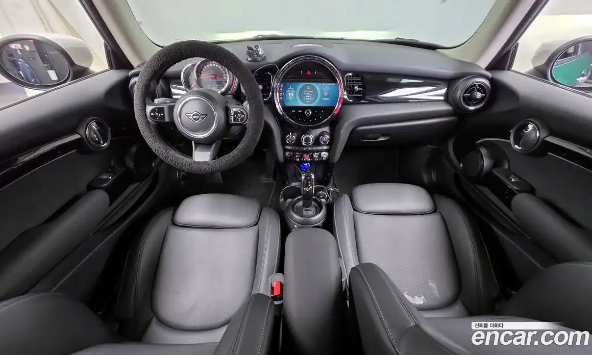 Mini Cooper 2022 1.5 гидро в Москве № 223947, фото 7
