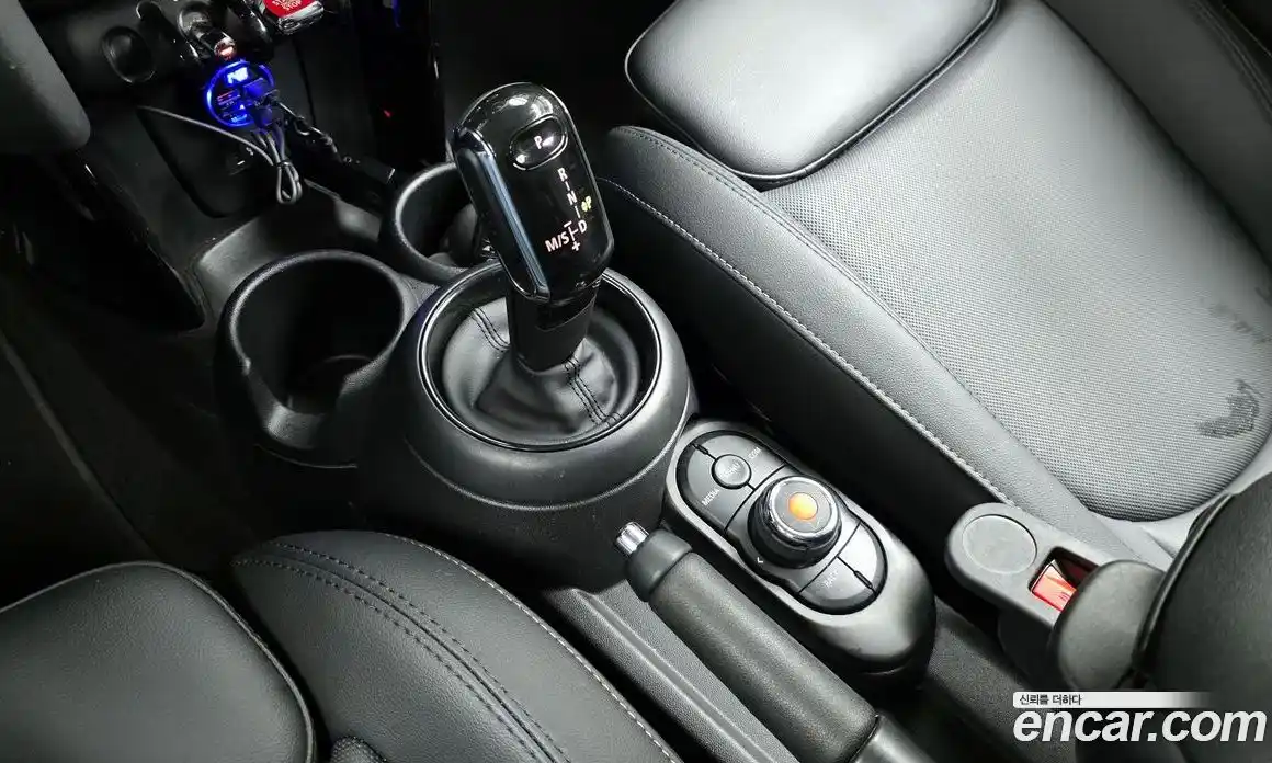 Mini Cooper 2022 1.5 гидро в Москве № 223947, фото 9