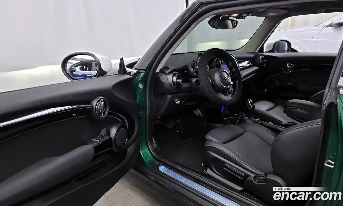 Mini Cooper 2022 1.5 гидро в Москве № 223947, фото 10