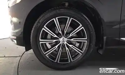 Volvo XC60 2021 2.0 гидро в Москве № 230453, миниатюра 4
