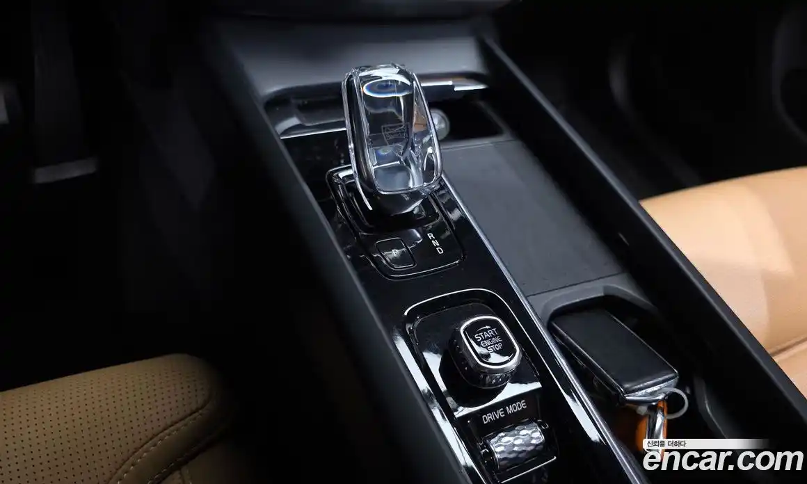 Volvo XC60 2021 2.0 гидро в Москве № 230453, фото 8
