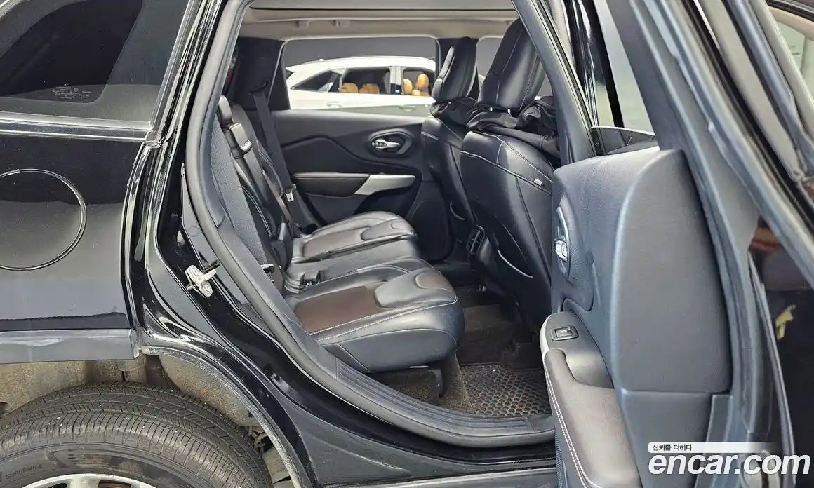 Jeep Cherokee 2017 2.2 гидро в Москве № 232661, фото 12