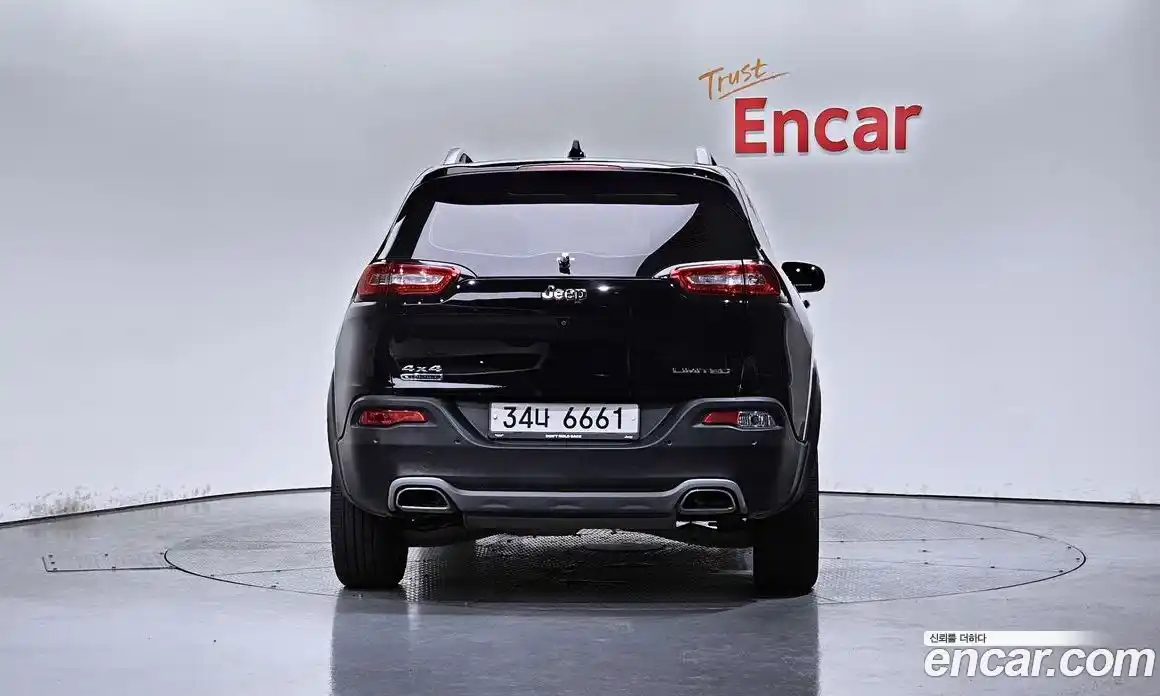 Jeep Cherokee 2017 2.2 гидро в Москве № 232661, фото 4