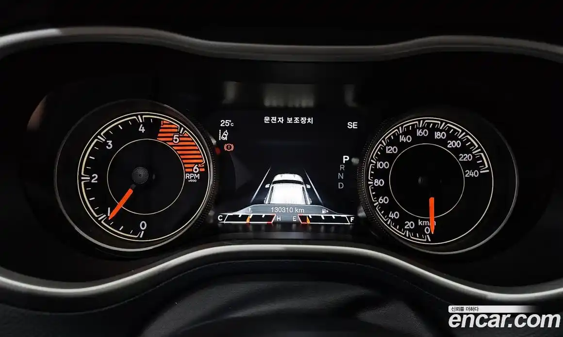 Jeep Cherokee 2017 2.2 гидро в Москве № 232661, фото 8