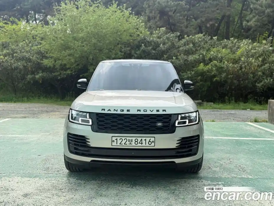 Land Rover Range-Rover 2018 4.4 гидро в Москве № 895034, фото 3