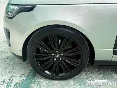 Land Rover Range-Rover 2018 4.4 гидро в Москве № 895034, миниатюра 5