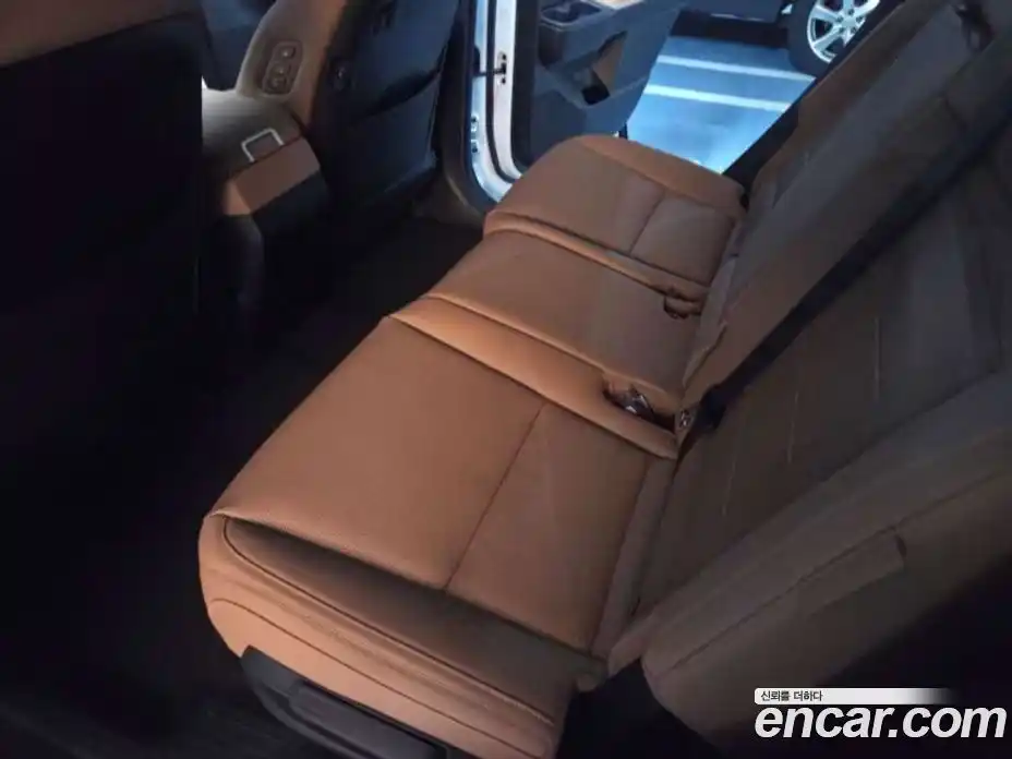 Hyundai Santa Fe 2025 1.6 гидро в Москве № 129438, фото 9