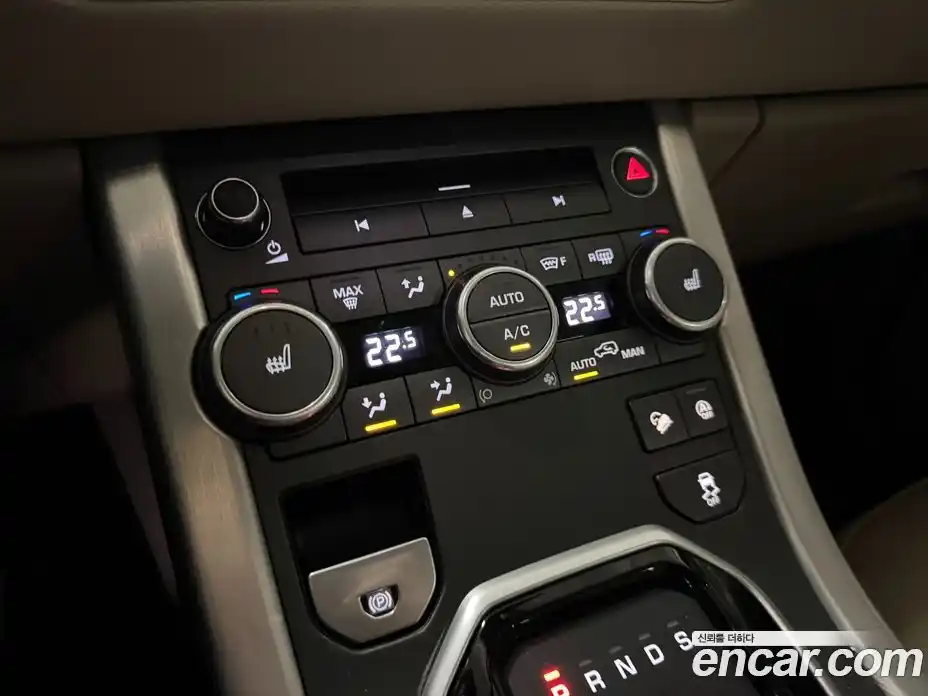 Land Rover Range-Rover Evoque 2018 2.0 гидро в Москве № 166725, фото 16