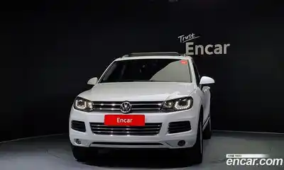 Volkswagen Touareg 2012 3.0 гидро в Москве № 169103, миниатюра 3