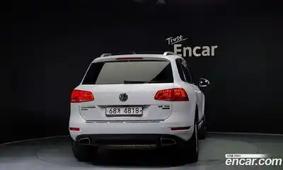 Volkswagen Touareg 2012 3.0 гидро в Москве № 169103, миниатюра 4