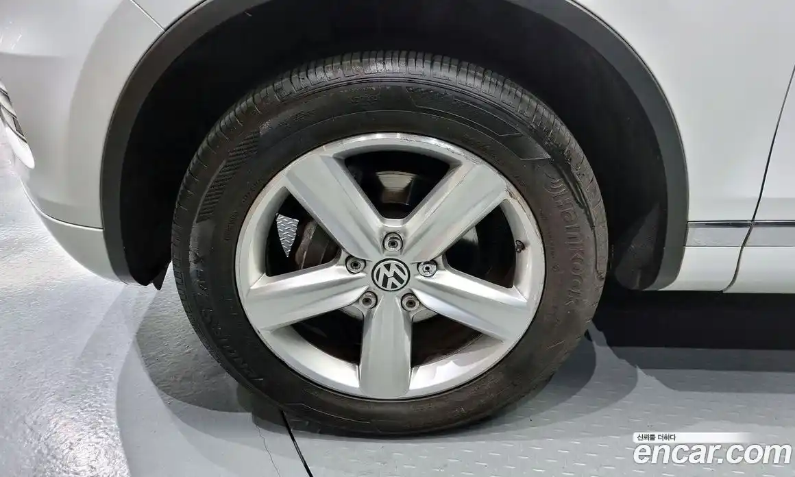 Volkswagen Touareg 2012 3.0 гидро в Москве № 169103, фото 5