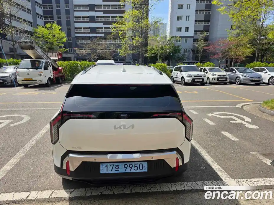 Kia EV3 2026 0.1 гидро в Москве № 1757981, фото 4