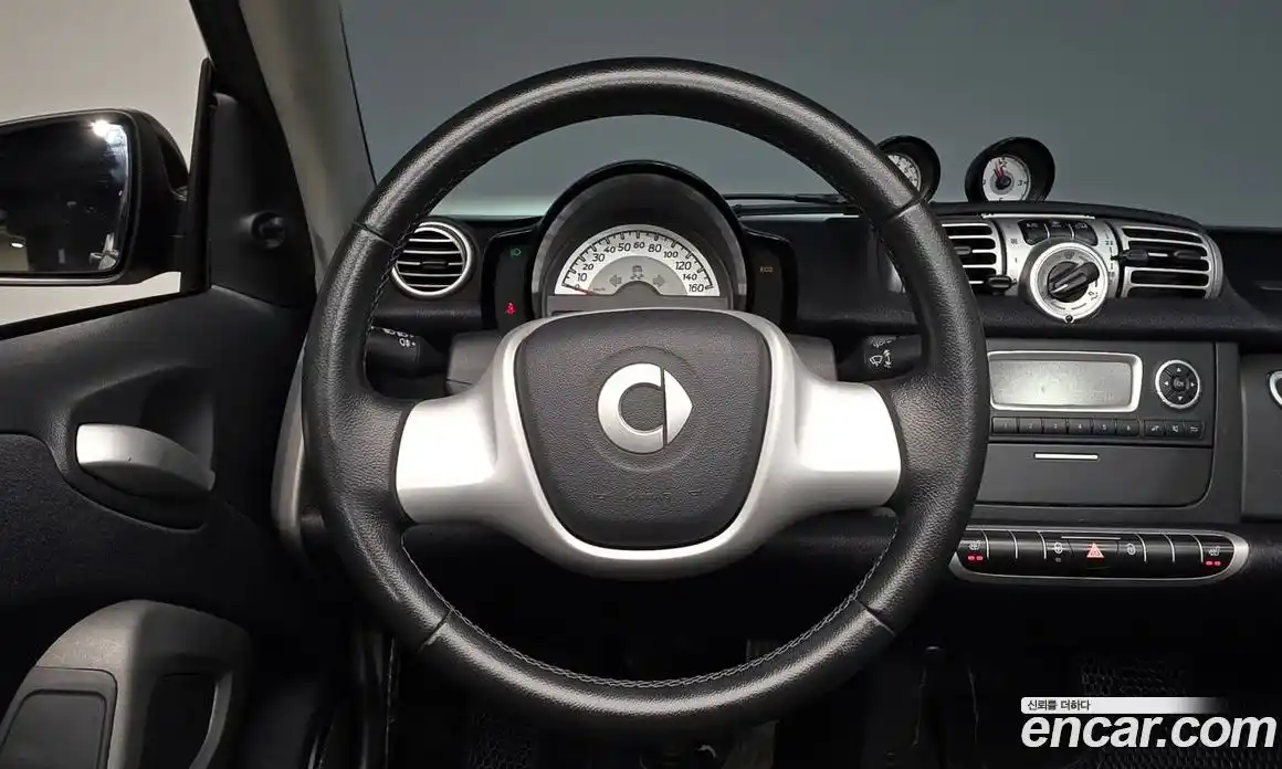 Smart Fortwo 2011 1.0 робот в Москве № 1760811, фото 12
