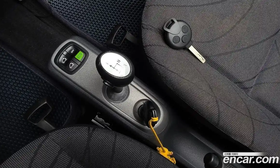 Smart Fortwo 2011 1.0 робот в Москве № 1760811, фото 9