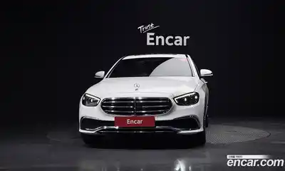 Mercedes-Benz E-Class 2020 2.0 гидро в Москве № 1762577, миниатюра 3