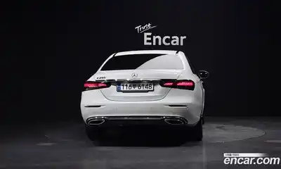 Mercedes-Benz E-Class 2020 2.0 гидро в Москве № 1762577, миниатюра 4