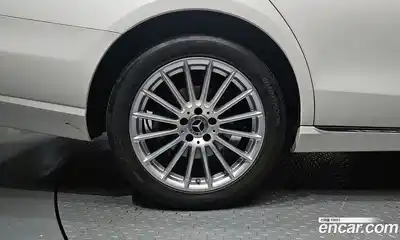 Mercedes-Benz E-Class 2020 2.0 гидро в Москве № 1762577, миниатюра 5
