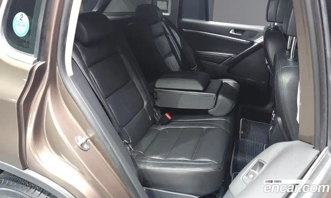 Volkswagen Tiguan 2014 2.0 гидро в Москве № 1765178, фото 11