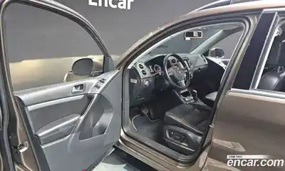 Volkswagen Tiguan 2014 2.0 гидро в Москве № 1765178, миниатюра 10