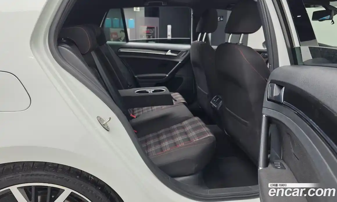Volkswagen Golf 2016 2.0 гидро в Москве № 1765223, фото 12