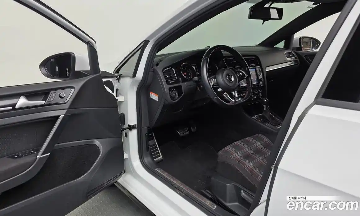 Volkswagen Golf 2016 2.0 гидро в Москве № 1765223, фото 10