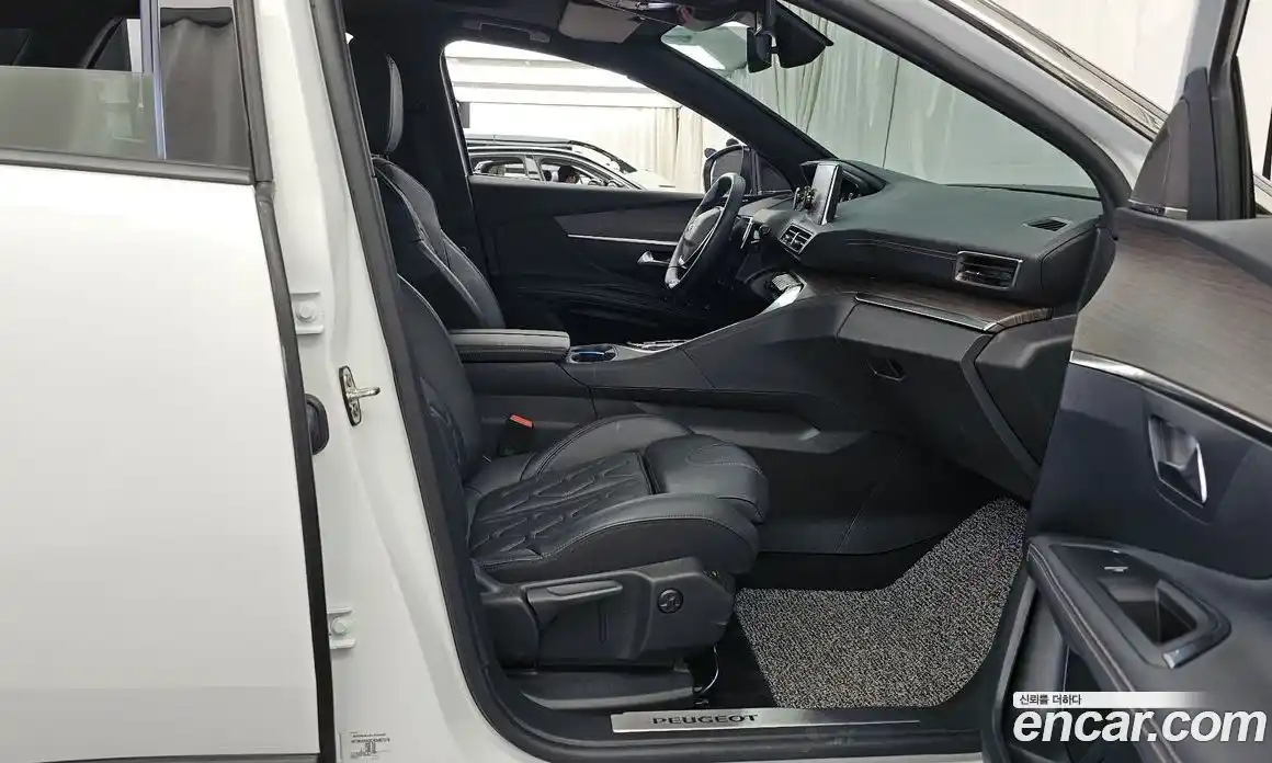 Peugeot 3008 2024 1.2 гидро в Москве № 1771011, фото 11