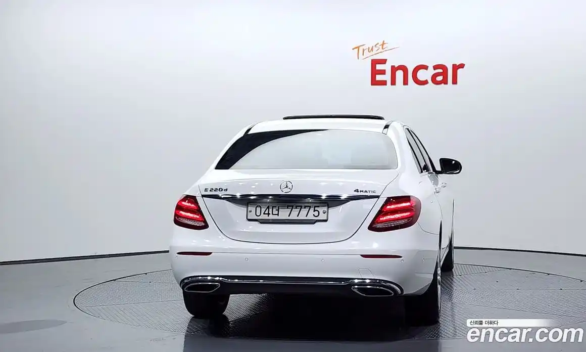 Mercedes-Benz E-Class 2017 1.9 гидро в Москве № 195539, фото 4