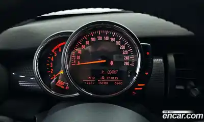 Mini Cooper 2014 1.5 гидро в Москве № 205516, миниатюра 8