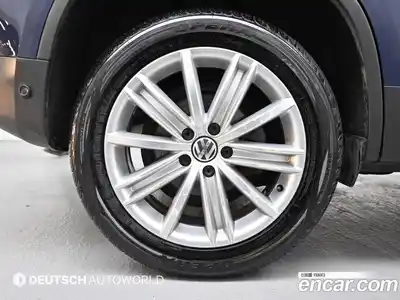 Volkswagen Tiguan 2015 2.0 гидро в Москве № 215326, миниатюра 5