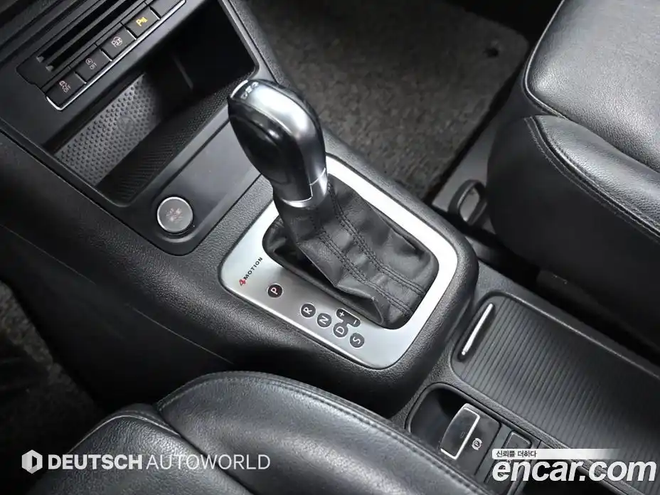 Volkswagen Tiguan 2015 2.0 гидро в Москве № 215326, фото 9