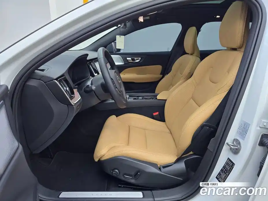 Volvo V60 2025 2.0 гидро в Москве № 230740, фото 10