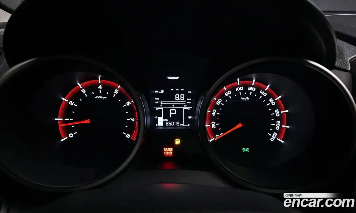SsangYong TIBOLI 2016 1.6 гидро в Москве № 889640, фото 8