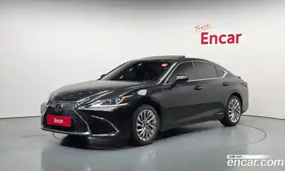 Lexus ES, 2021