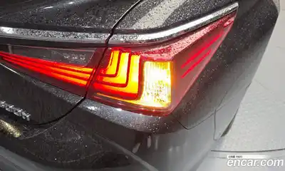 Lexus ES 2021 2.5 гидро в Москве № 1251102, миниатюра 9