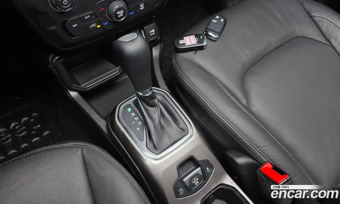 Jeep Renegade 2022 1.3 гидро в Москве № 1294136, фото 12
